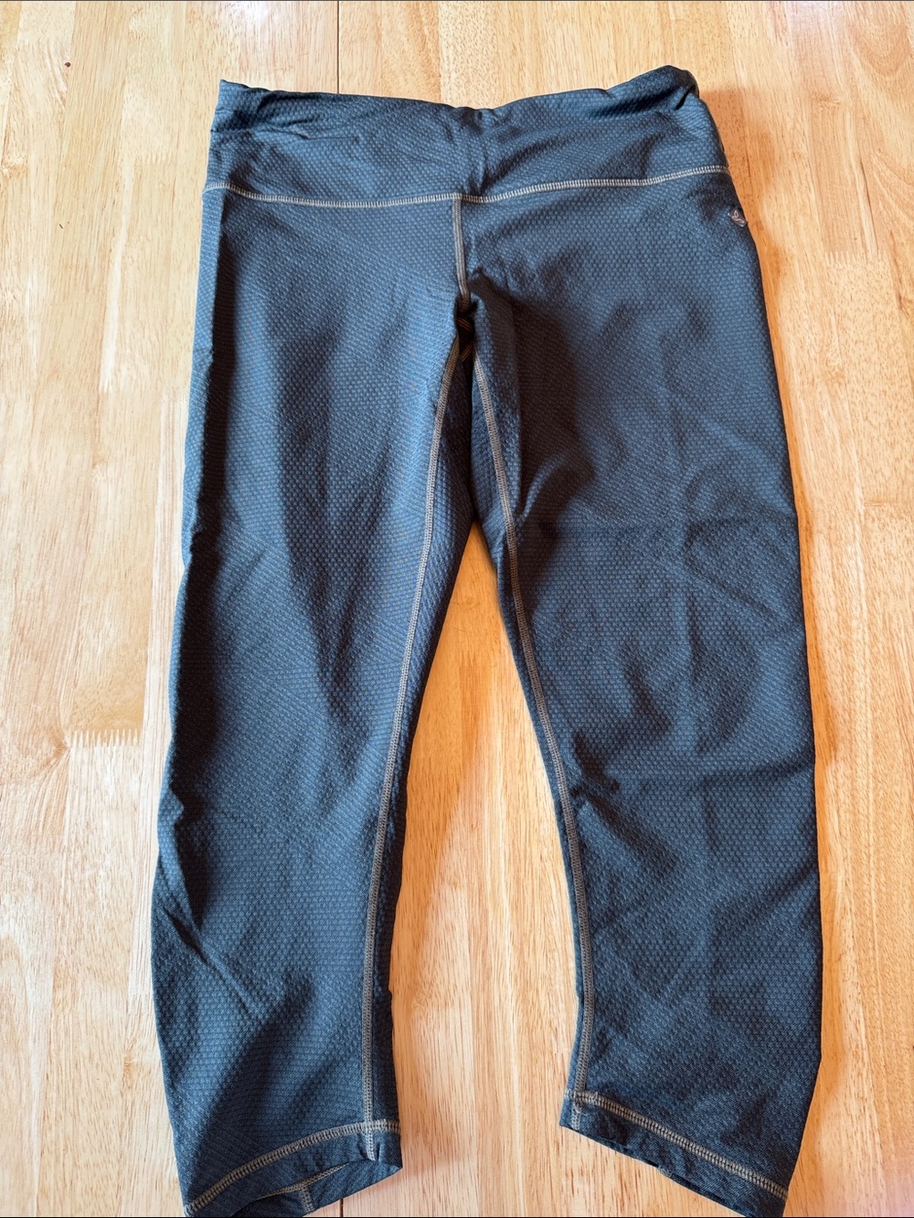 Prana Green Textured Capris with Contrast Stitching